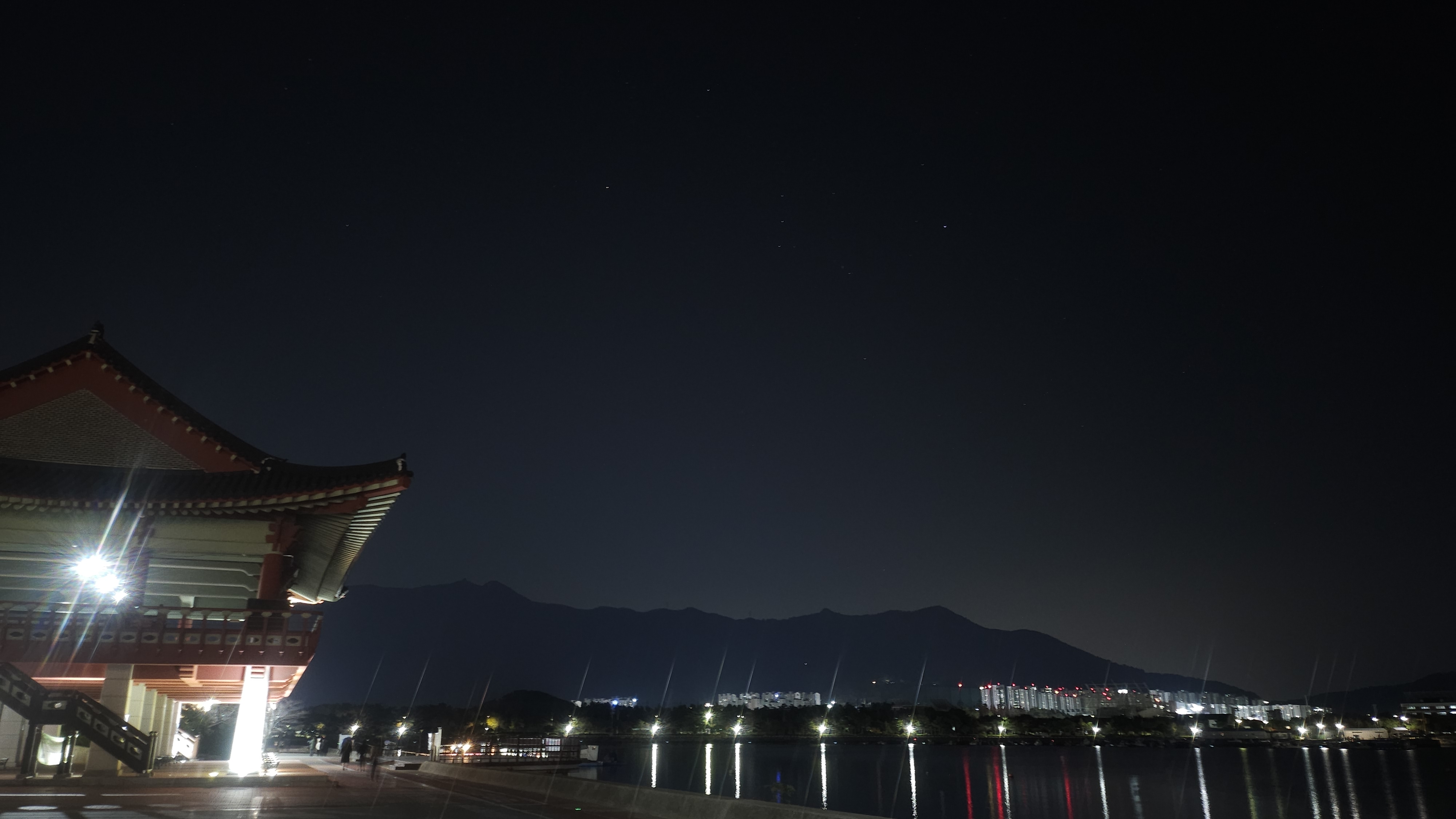 첨부이미지